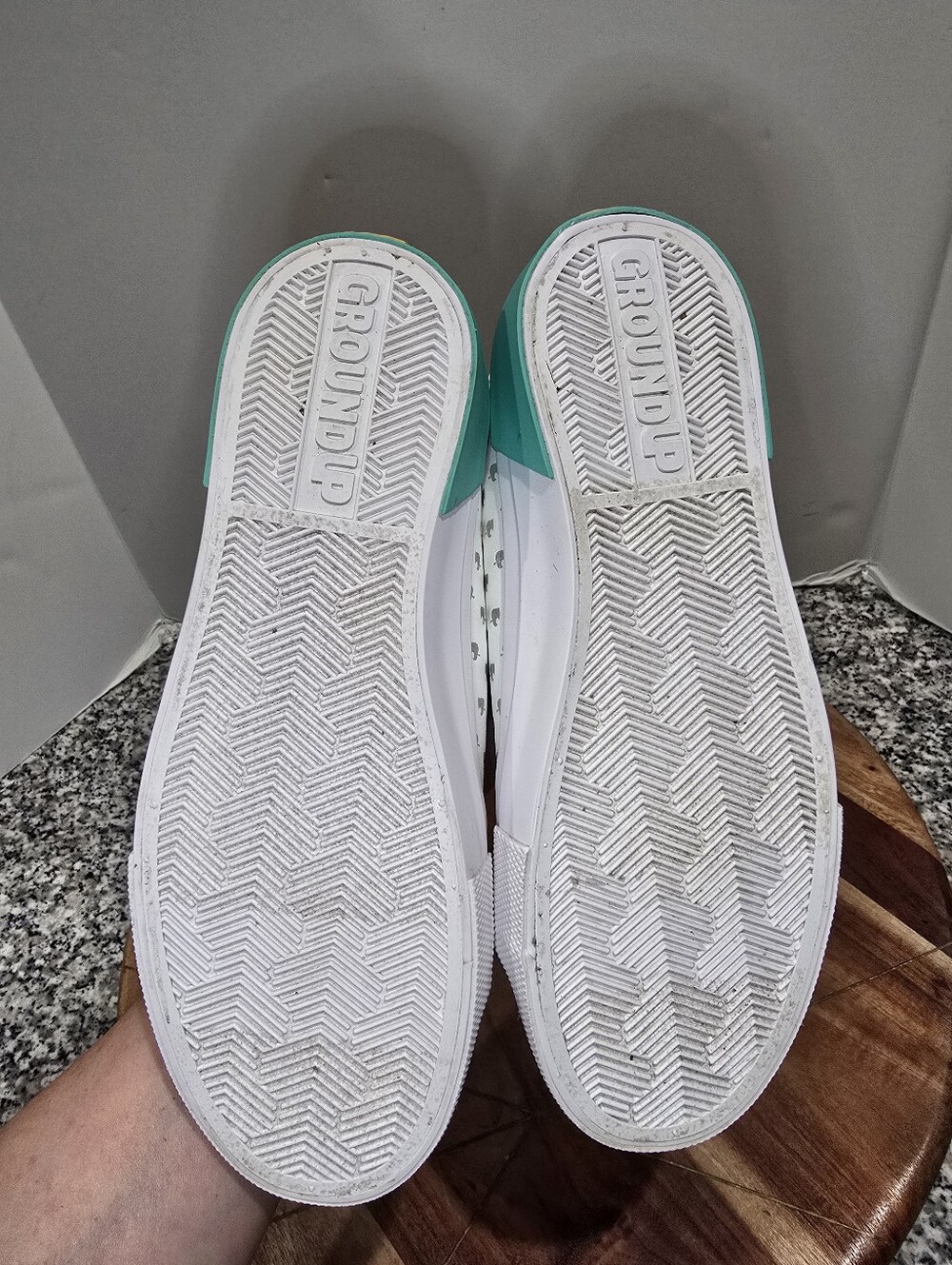Nintendo Animal Crossing Horizon Tennis Shoes - Picture 8 of 9